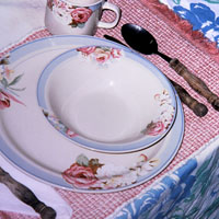 Table place 					setting